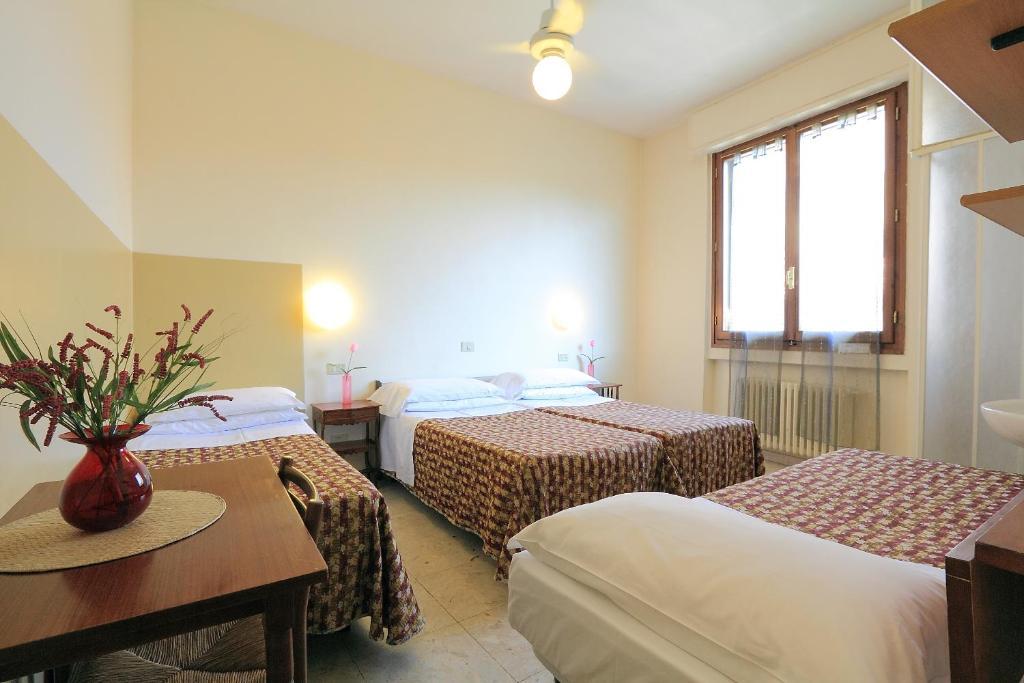 Hotel Ottaviani Флоренция Экстерьер фото