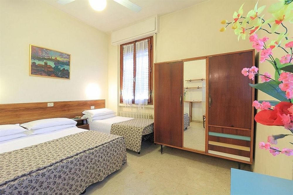 Hotel Ottaviani Флоренция Экстерьер фото